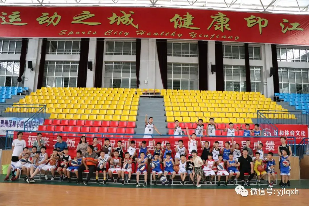 刻苦训练篮球时如何避免受伤的建议_0